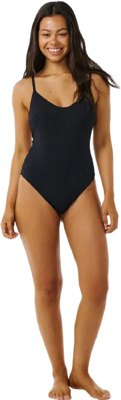 Premium Cheeky Coverage One Piece Swimsuit - Women's|-|Maillot de bain une pièce à couvrance minimale Premium - Femme